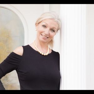 Meet your Posher, Rhoda